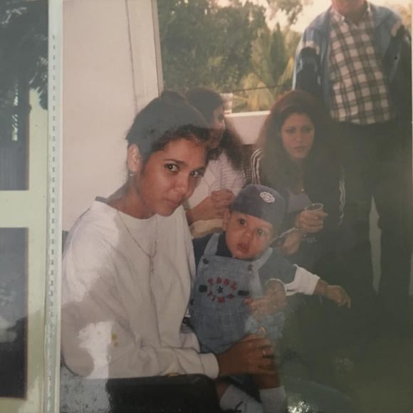 Meet your Posher, Dayron - Picture 1 of 1